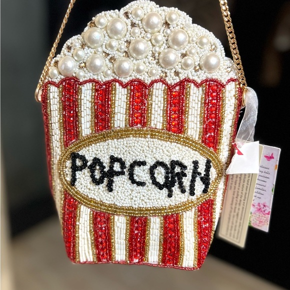 🍿🍿 MADE IN INDIA, VIRAL POPCORN BEADED BAG-NWT🍿🍿 - Picture 1 of 10